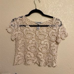 CREAM // crop top 🤍